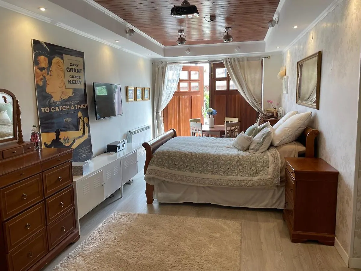 Four Bedroom Chalet With Private Pool In The Heart Of Rioja Alavesa Laguardia 0*,  Spain